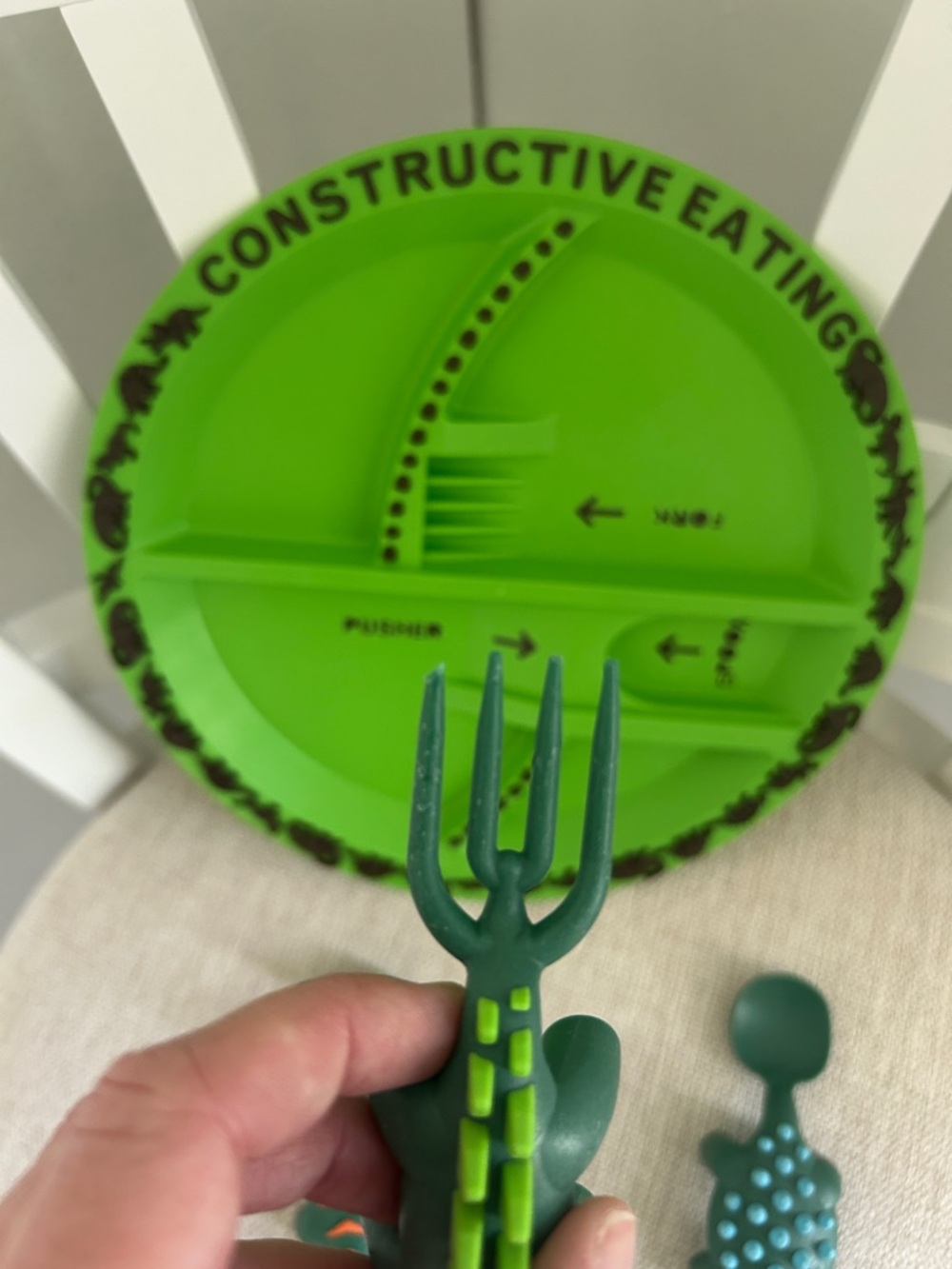 Constructive Eating Divided Plate + Utensil Set - Green - Picture 2 of 3